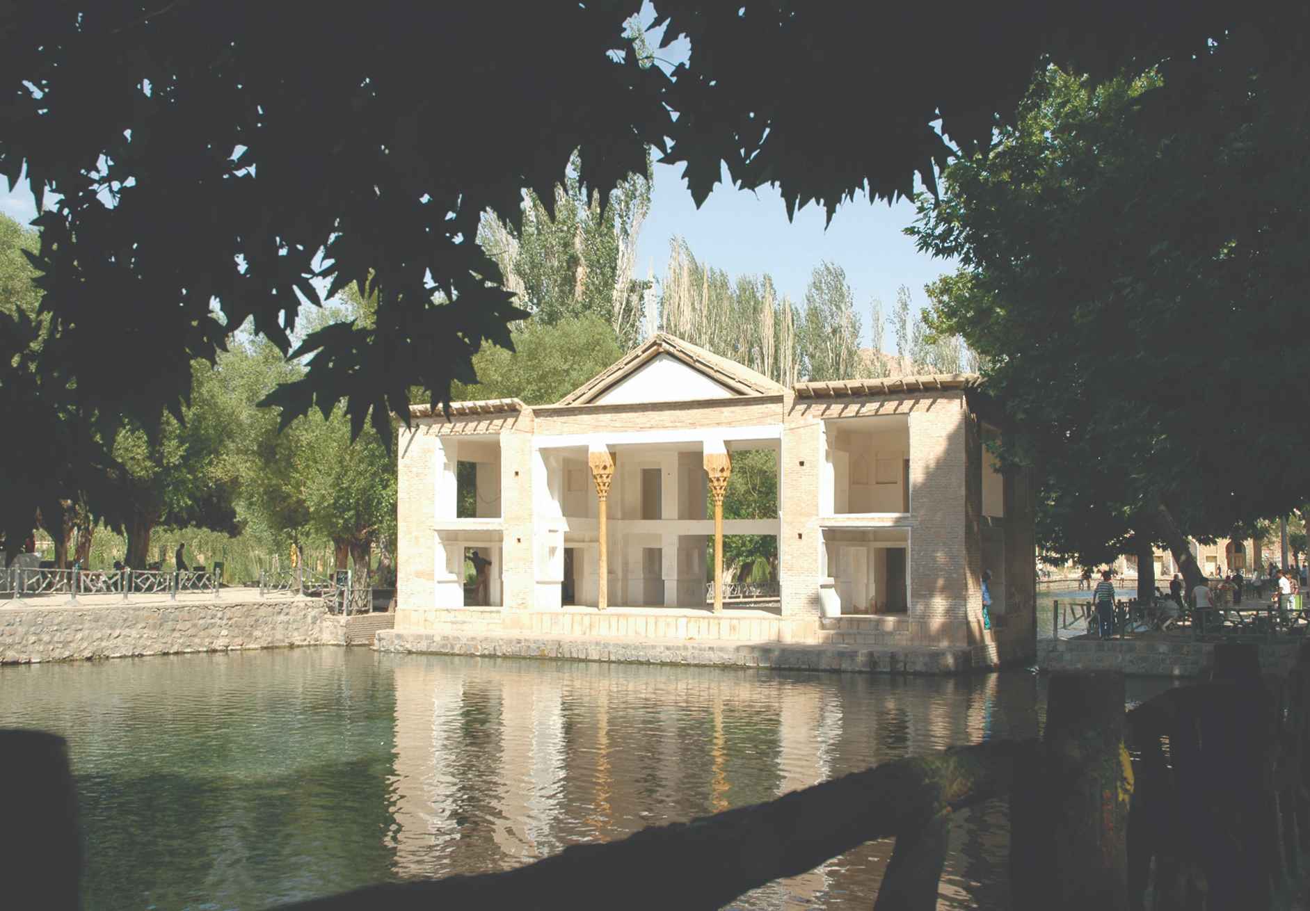 چشمه علی