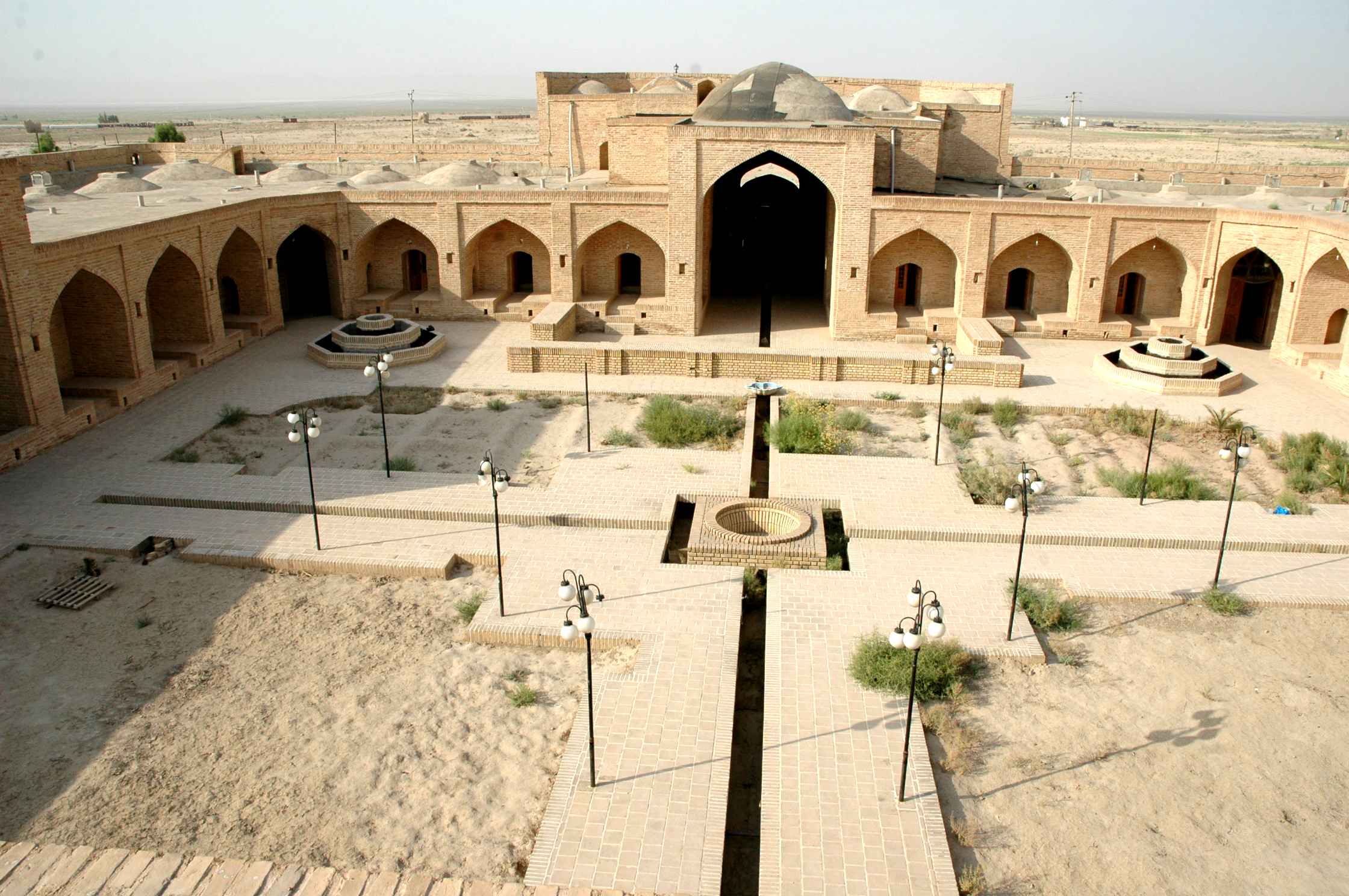 کاروانسرای دهنمک